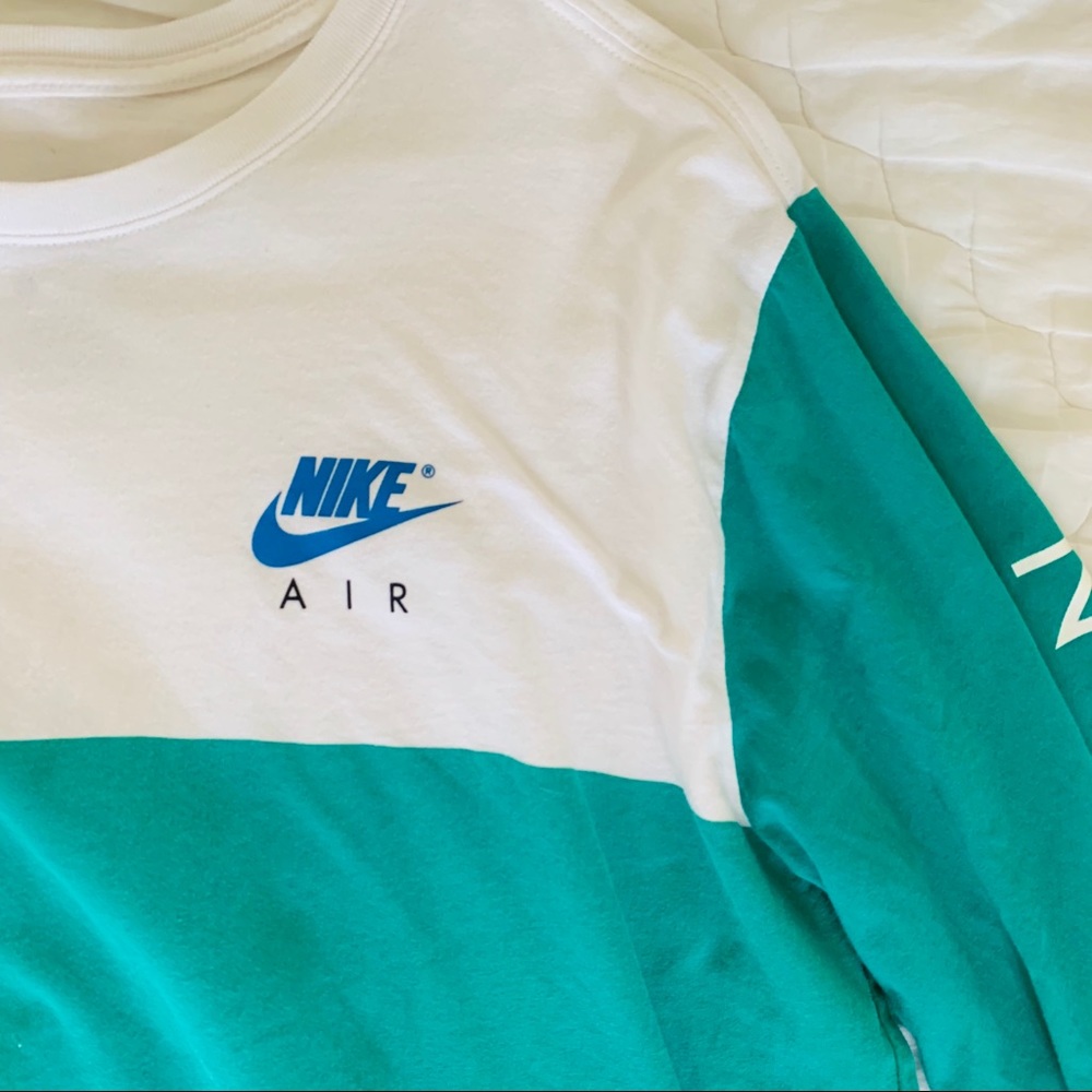 Nike long sleeve T-shirt